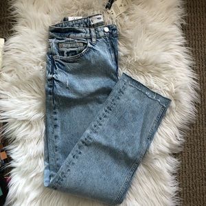 MANGO Straight Crop Jeans Light Blue in Size 4 USA